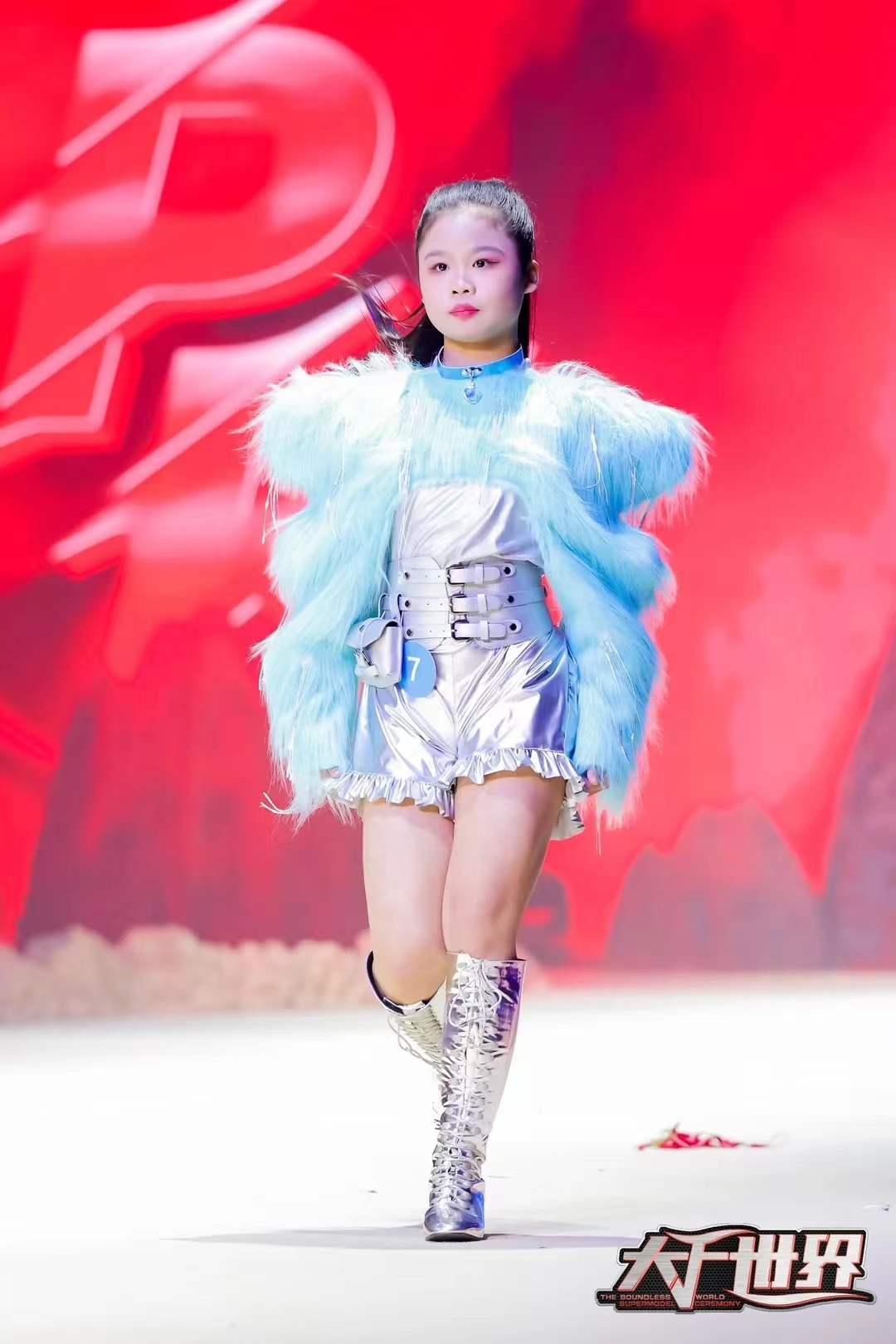 没想到主题秀也能玩出“花”来~焕新升级一秀一赛大千世界超模盛典(图5)